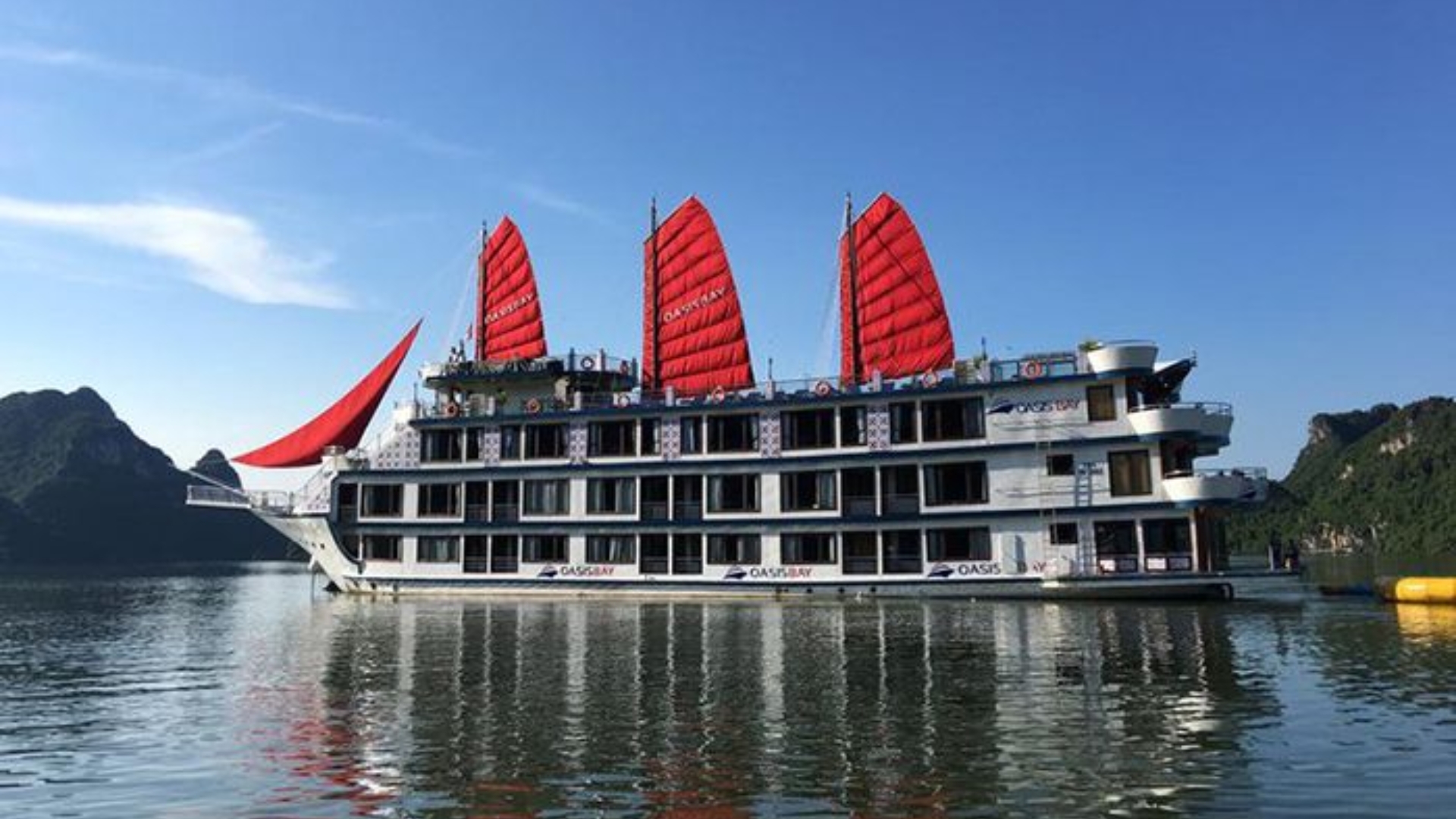 Oasis Bay Party Cruise