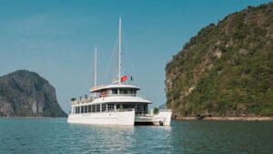 Halong Catamaran Day trip